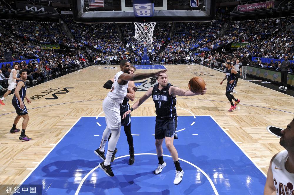 防线的空隙 防线的空隙